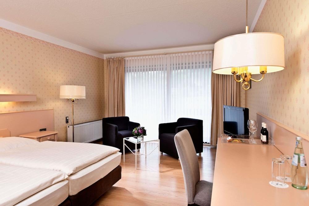 Wyndham Garden Гуммерсбах Экстерьер фото